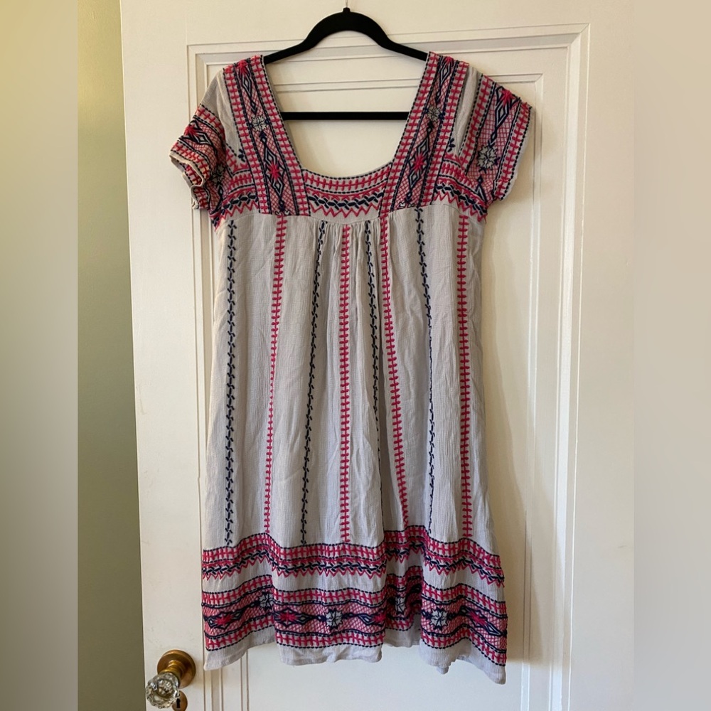 Mauve brand short sleeve boho style dress. Size small